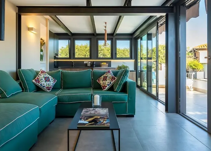 Della Vittoria Penthouse Διαμέρισμα *